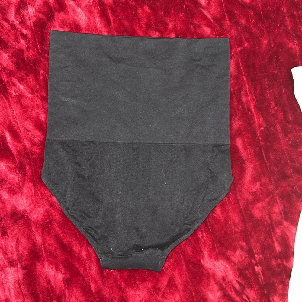 Bundle of three different body slimming shape wear undergarments all size large - Picture 5 of 10